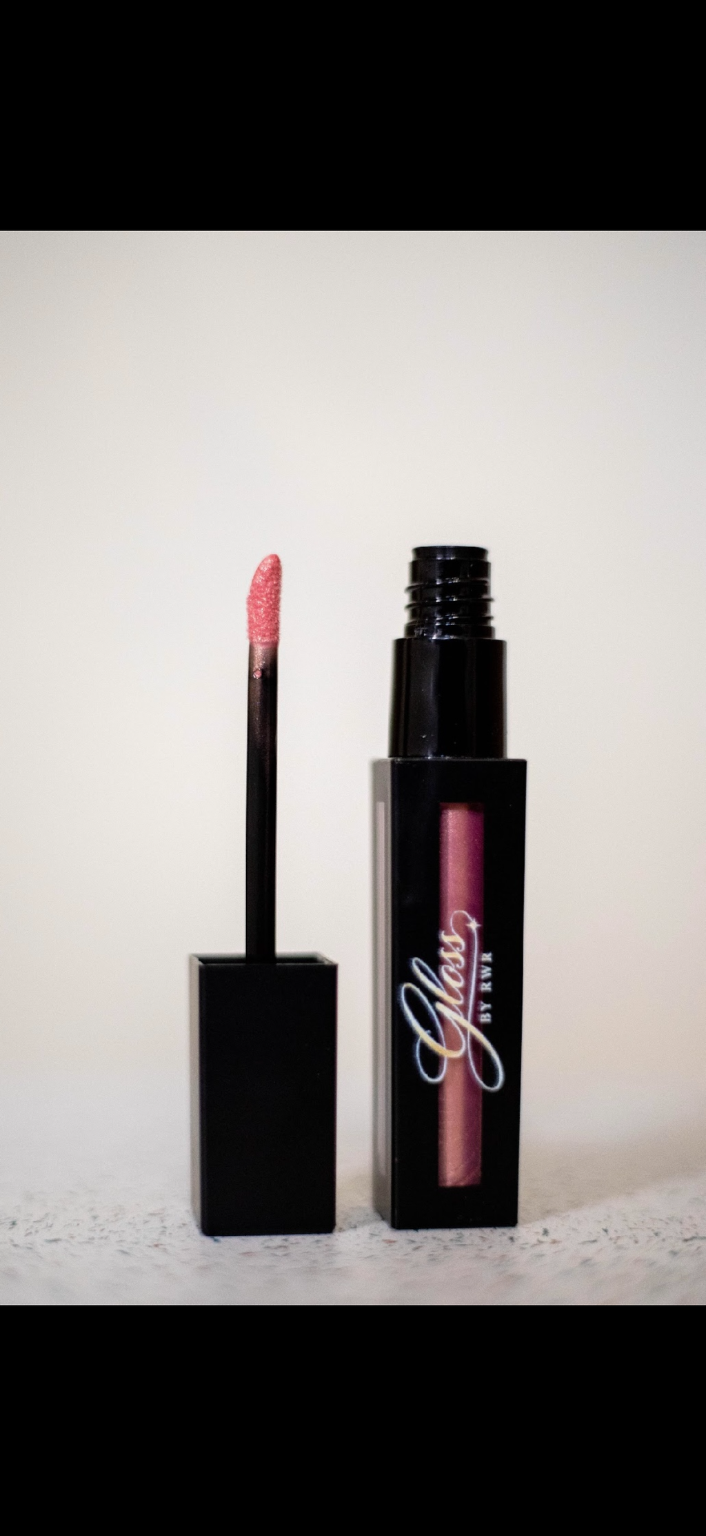 Shade pinky