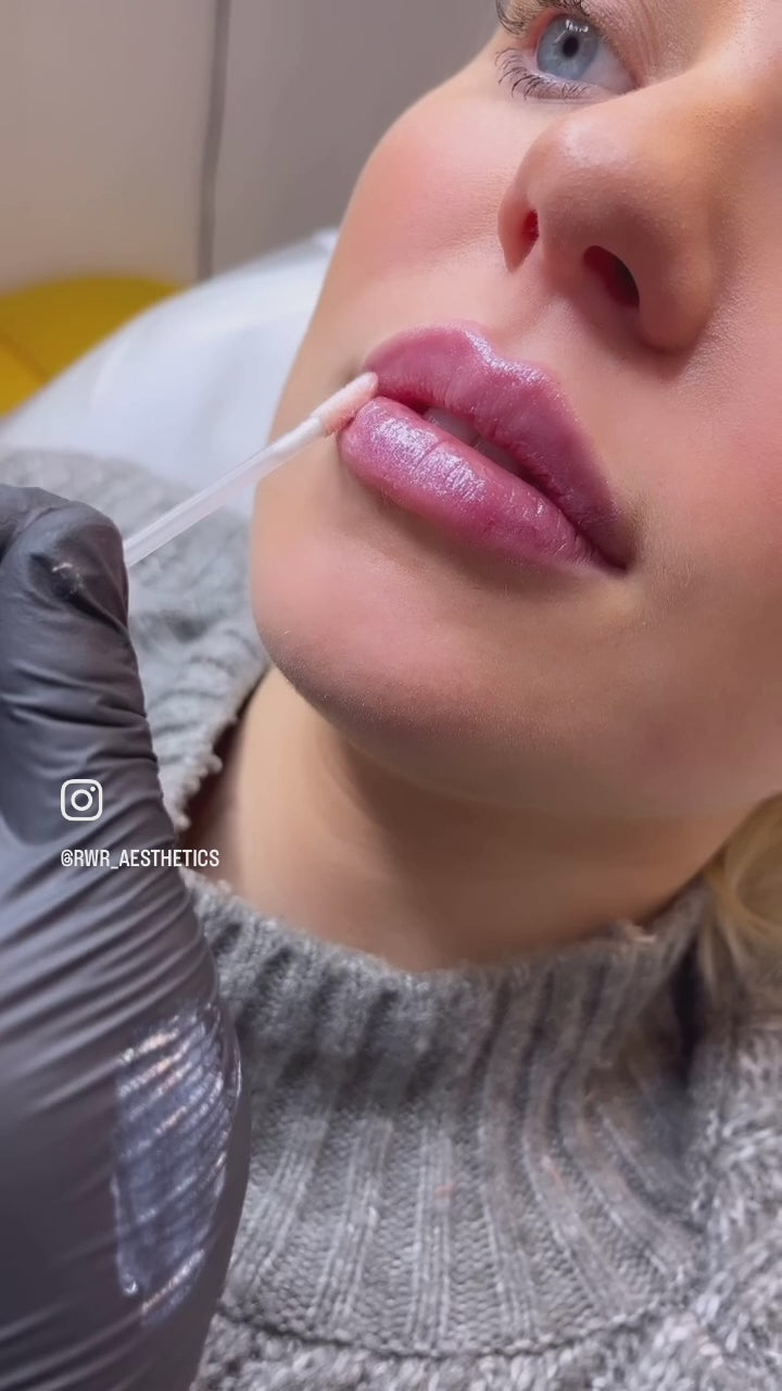Shade pinky